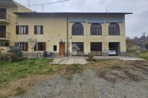 CASA SEMINDIPENDENTE A ACQUI TERME