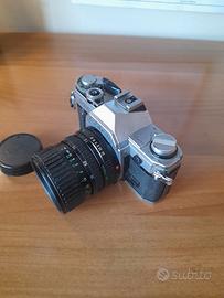 Canon AT-1 con obiettivo