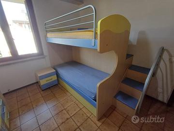 Letto castello+scala contenitore+3letto estraibile