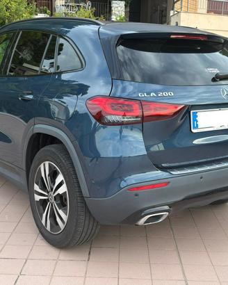 MERCEDES GLA 200 Automatic Executive
