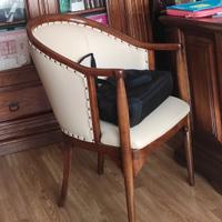 poltrone thonet o coeve