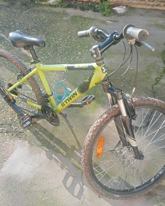 bici MTB con ruote  da 24" 