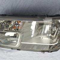 Faro Fiat Freemont usato