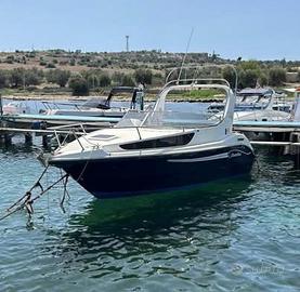 Coverline 640 cabin
