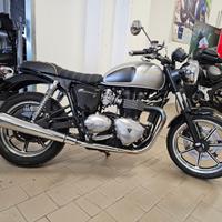 Triumph Bonneville 800 SE - 2011