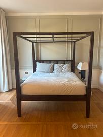 Letto a baldacchino