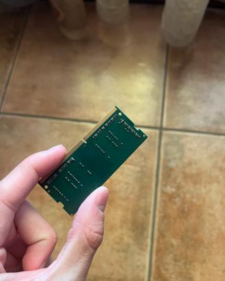 ram DDR 4GB 2400