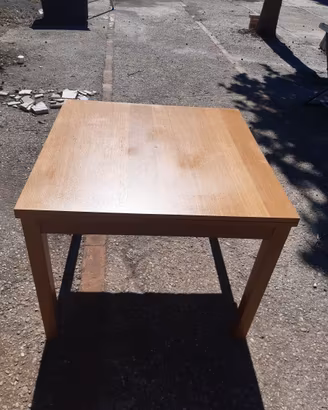 Tavolino quadrato allungabile