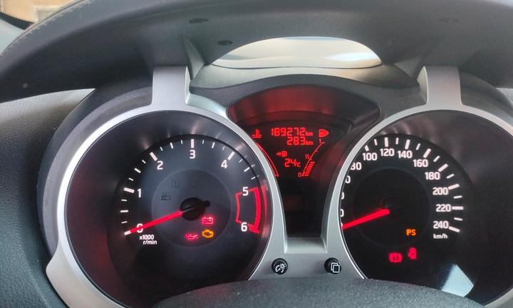 AUTOVETTURA NISSAN JUKE 