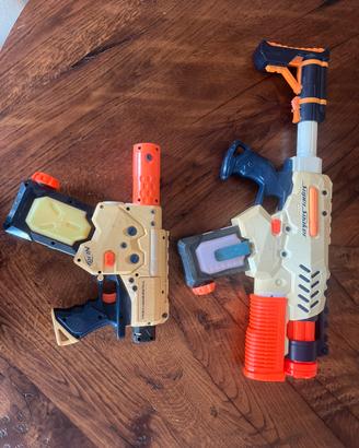 set di 2 NERF super soaker ad ACQUA