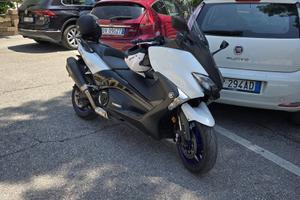 TMAX 530 cc