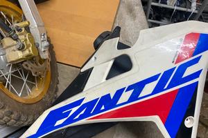 Serbatoio e sella fantic 125 4t