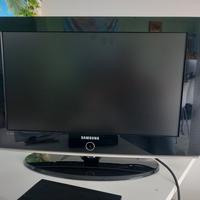 televisore Samsug 26 pollici con decoder 