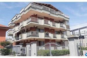 Immobile in asta di 100 m² con 2 locali a Collegno
