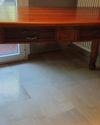 Tavolo artigianale in legno massello cerato