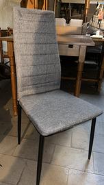 Tavoli e sedie (15 tavoli e 25 sedie)