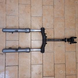 YAMAHA MAJESTY 250 A PEZZI