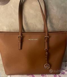 Borsa michael kors marrone