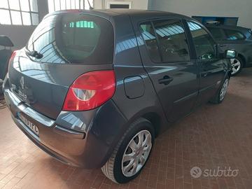 Renault Clio 1.2 benzina garanzia