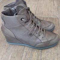 Sneaker con zeppa donna Geox