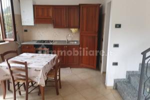 Bilocale arredato su due livelli