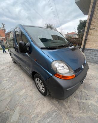 Renault trafic