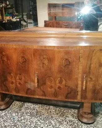 Credenza con specchio  “Gaetano Borsani” anni ‘30