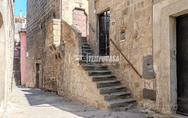 APPARTAMENTO CON GIARDINO AL CENTRO STORICO