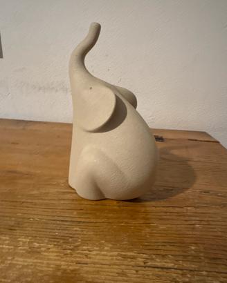 Elefantino  in ceramocs