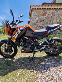 KTM 125 Duke ABS_year 2015