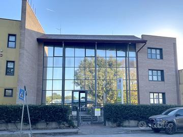 UFFICI IN CORPO DIREZIONALE