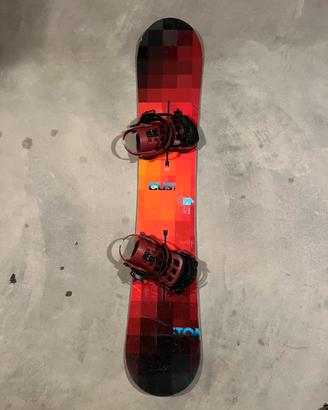 Tavola snowboard custom burton flying v + attacchi