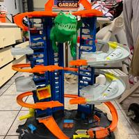 Hotwheels ultimate garage