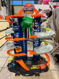 Hotwheels ultimate garage