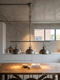 Lampadario industriale vintage