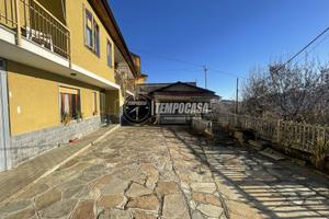 CASA INDIPENDENTE COMPOSTA DA DUE UNITA' ABITATIVE