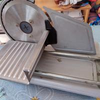 affettatrice manuale 