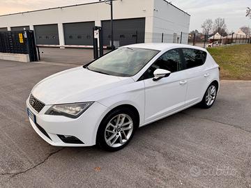 SEAT LEON 1.6TDI 105cv Style - Super accessoriata