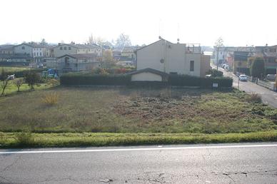 Terreno edificabile a Boretto (RE)