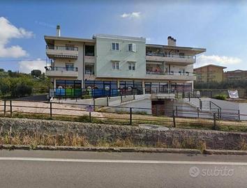 Appartamento di 89 m² con 5 locali e box auto a Ca