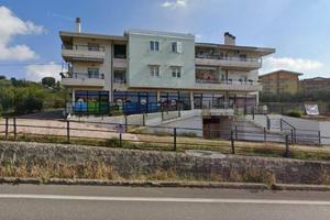 Appartamento di 89 m² con 5 locali e box auto a Ca