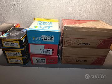 Lotto x 8 Chiodi edilizia Acciaio-Carpenteria 3 x