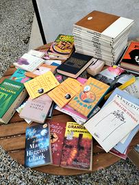 Stock Libri vari prezzo simbolico 20 euro 40 pezzi