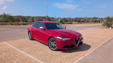 Alfa Romeo Giulia 2.2 Turbodiesel 160 CV AT8 Busin