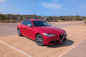 Alfa Romeo Giulia 2.2 Turbodiesel 160 CV AT8 Busin