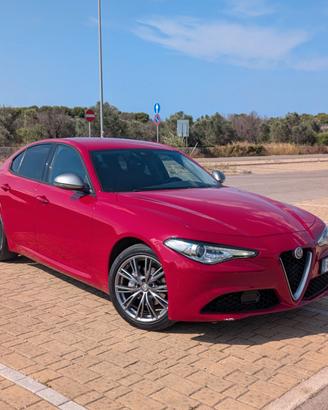 Alfa Romeo Giulia 2.2 Turbodiesel 160 CV AT8 Busin