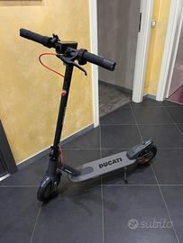 Monopattino Elettrico