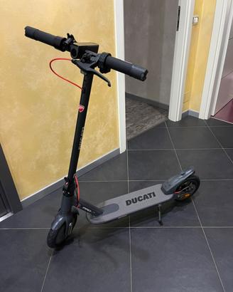 Monopattino Elettrico