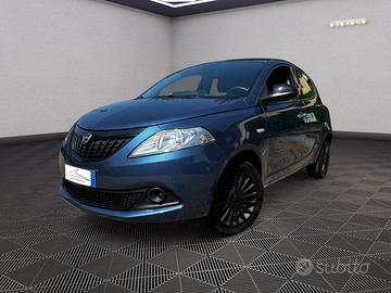Lancia Ypsilon HYBRID del 2023 con 44.000km