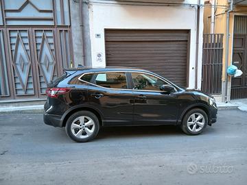Nissan  qashqai